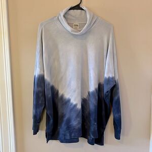 Womens’ PINK oversized Turtleneck Sweatshirt Size S